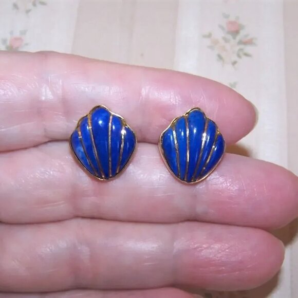 14K Gold Wire Wrapped Lapis Lazuli Pierced Earrings - Clam Shell Design | Posts - Picture 1 of 4